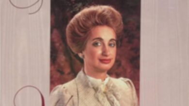 Miss manners wedding rules