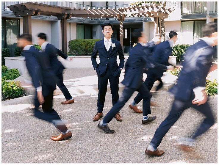 Miss Manners: Groom's mother feels left out | Pittsburgh Post-Gazette Miss manners idle groomsmen