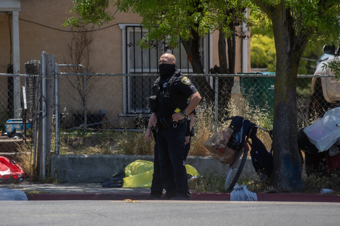 Person injured in east oakland shooting 2