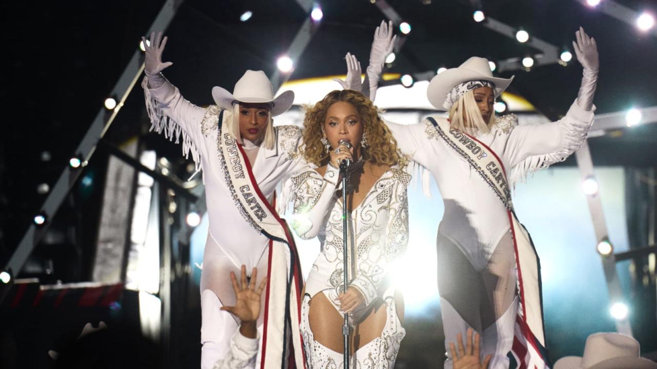 Beyonce halftime show christmas houston cowboy carter