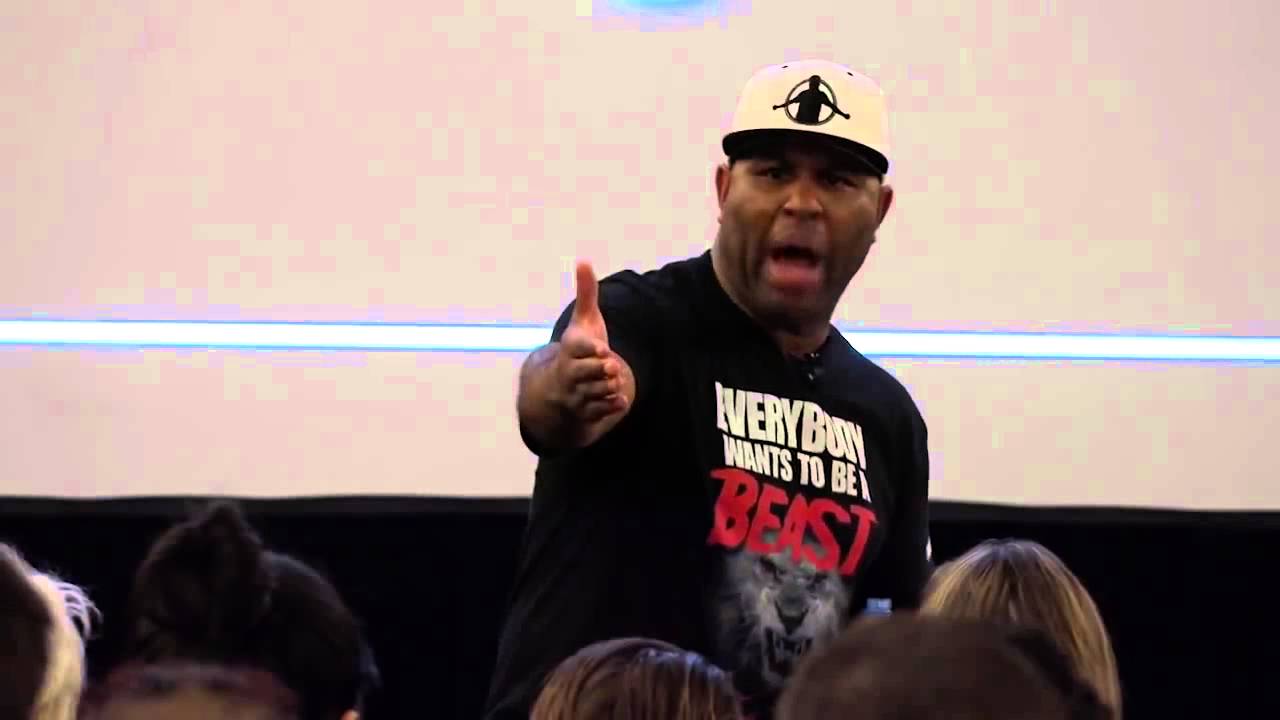 Asking eric thomas why shes losing friends
