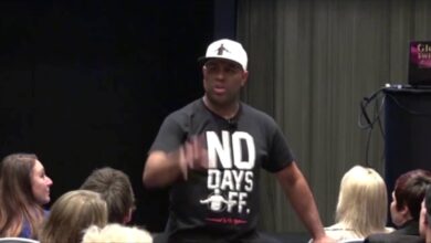 Asking eric thomas why shes losing friends