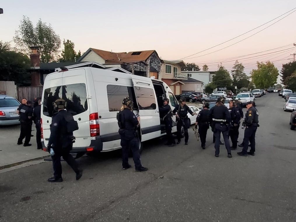 Berkeley police investigating mothers reports that two people tried to snatch her child
