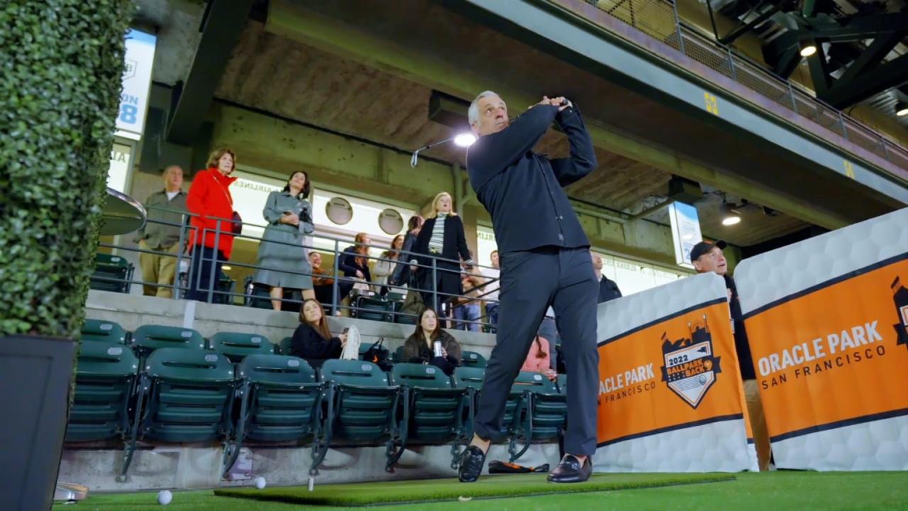 Sf giants lee talks back injury says opening day is realistic