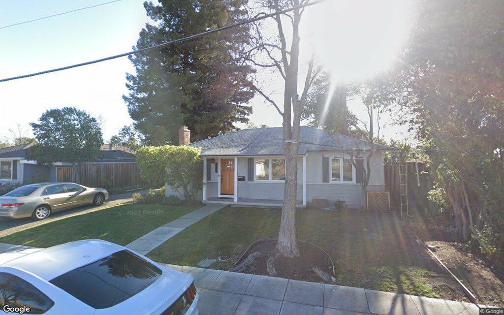 Two bedroom home sells for 3 million in palo alto 2