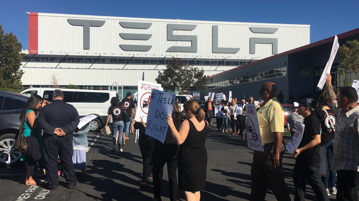 Tesla protest conditions pandemic Tesla protests across bay area ignite trump resistance but intra party strife ahead