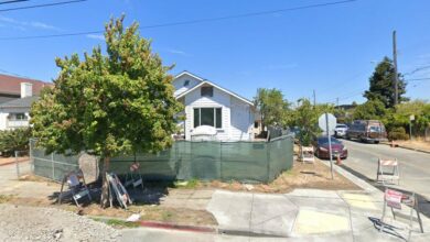 Three bedroom home sells in oakland for 1 6 million 3