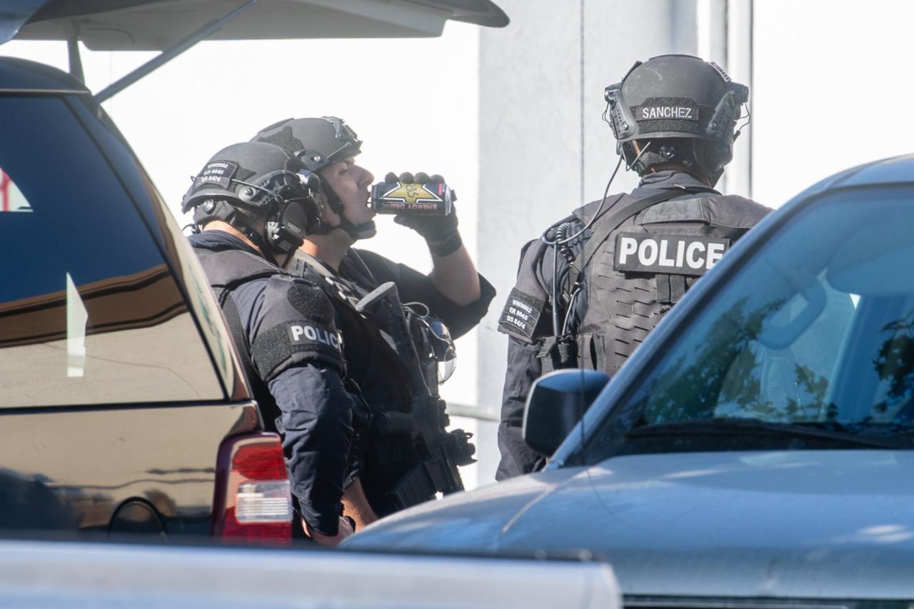 Oakland police officers exchange gunfire with armed man