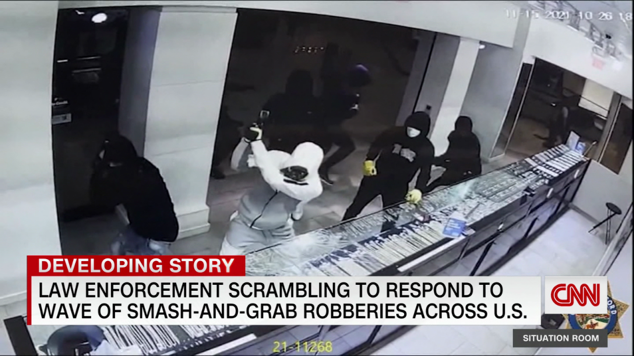 Mpd malls thefts investigating